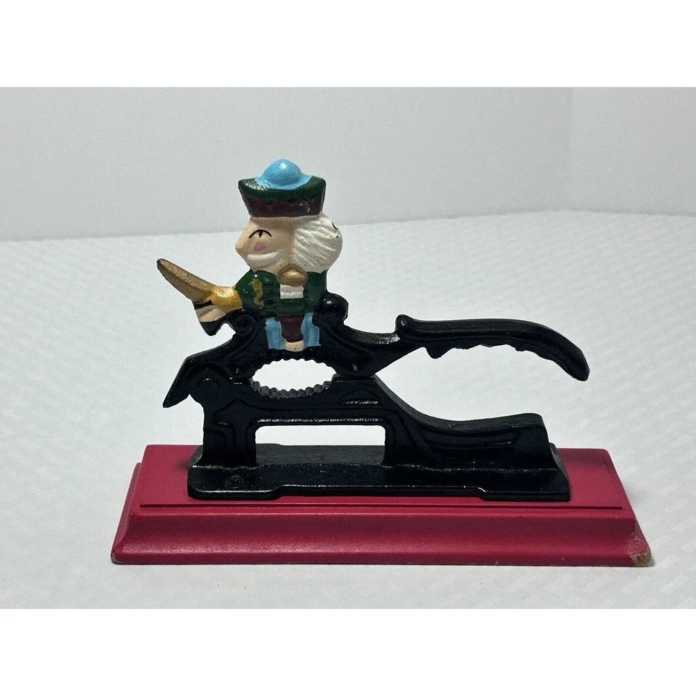 Vintage Cast Iron Soldier Nutcracker Mounted On Red Wooden Base Nut‎ Cracker